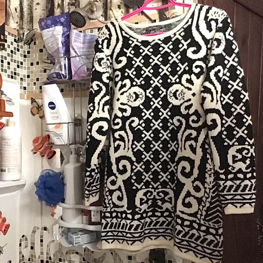 Gorgeous Ted Landon sweater sz m